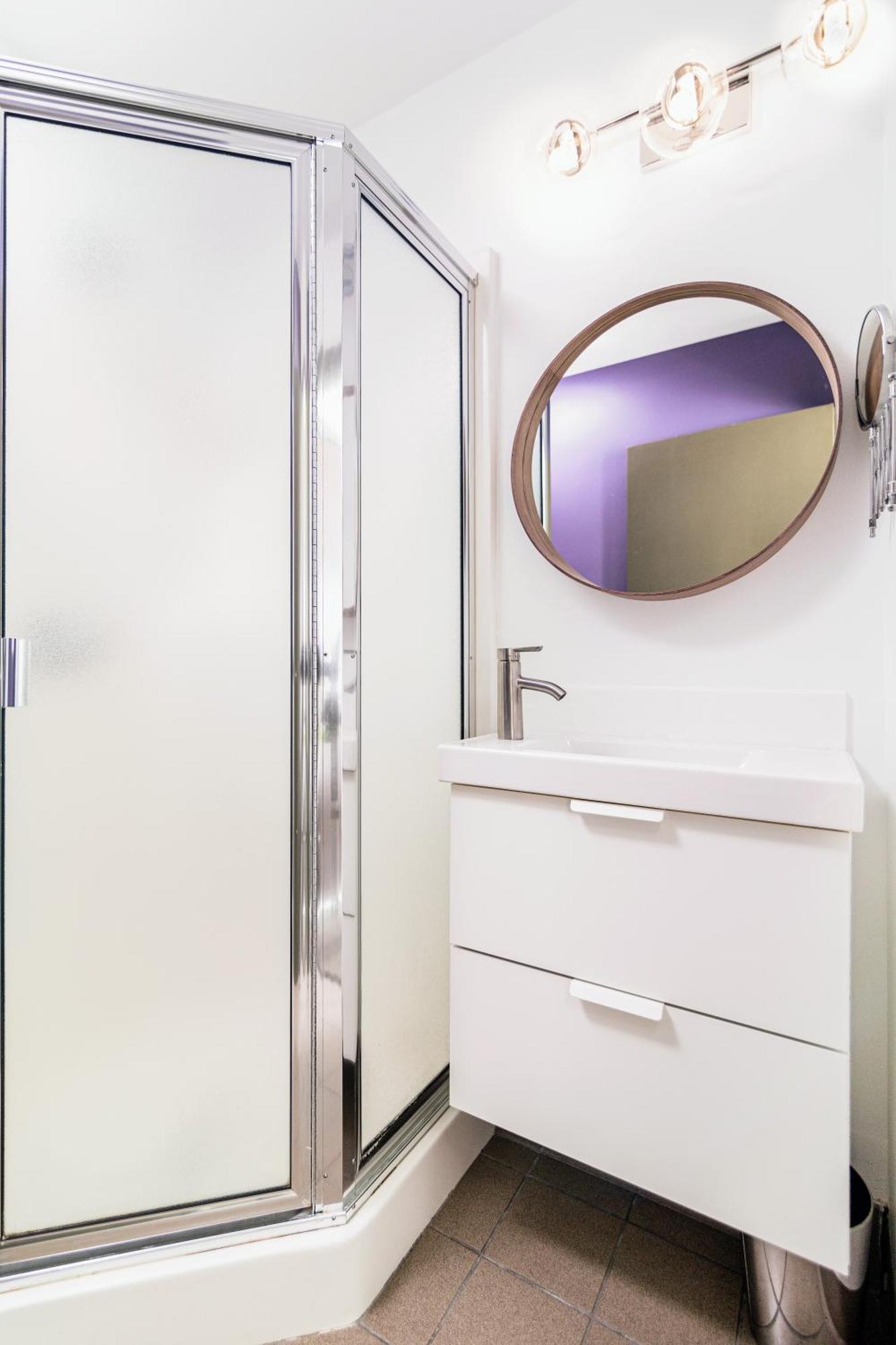 Silverbow Inn & Suites Джуно Екстер'єр фото