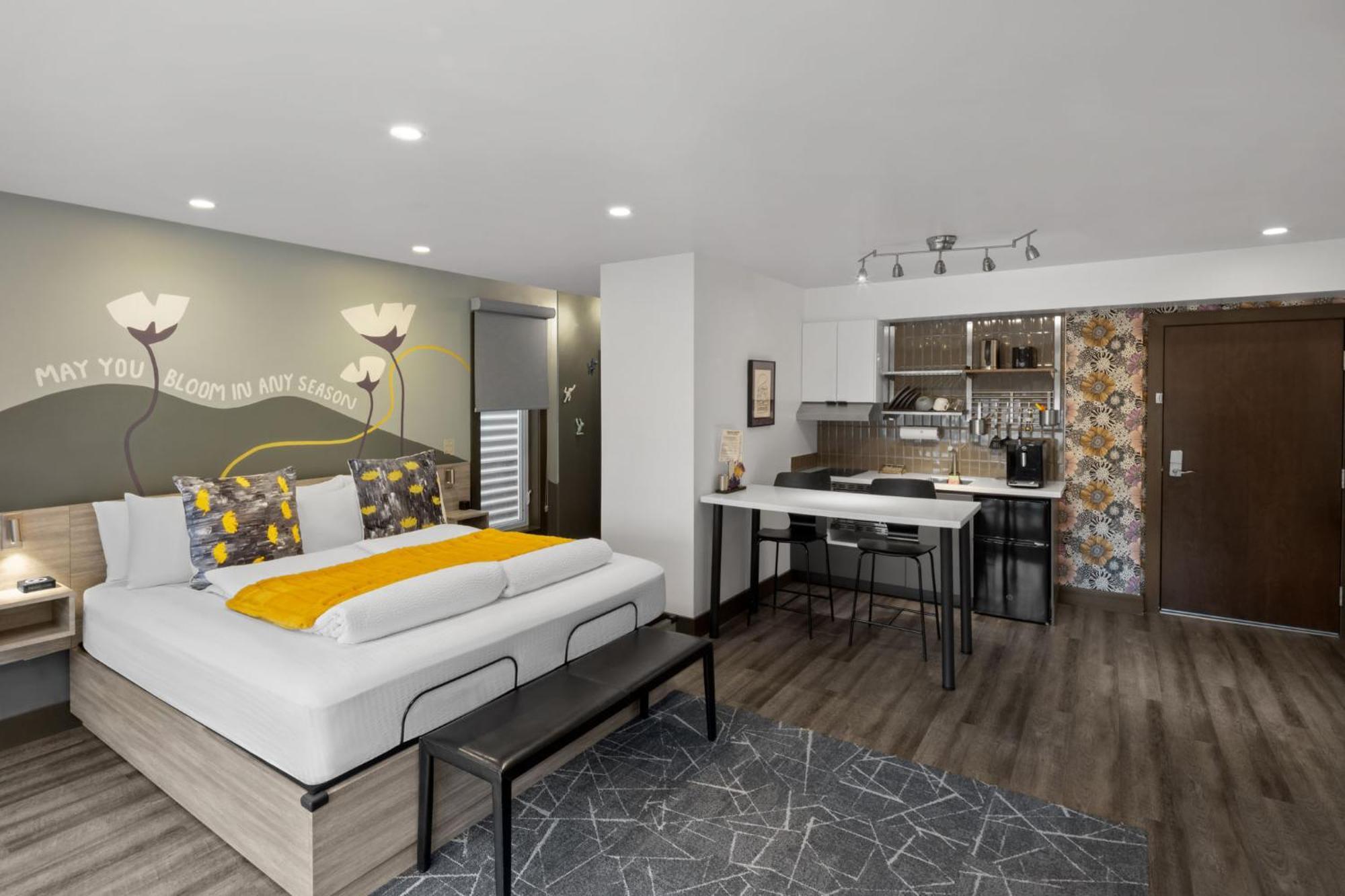 Silverbow Inn & Suites Джуно Екстер'єр фото