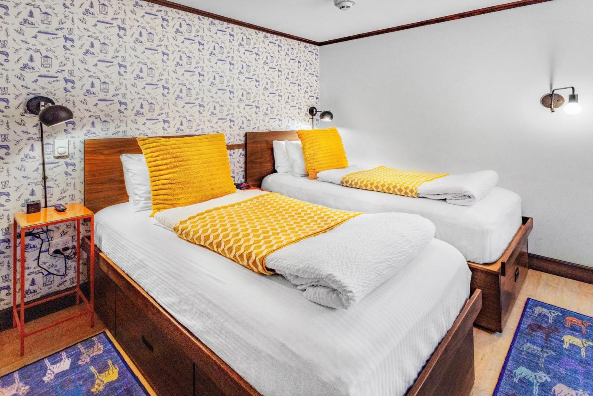 Silverbow Inn & Suites Джуно Екстер'єр фото